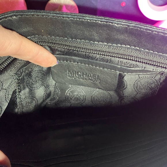 EUC Michael Kors Webster Convertible Clutch/Crossbody - Picture 5 of 6